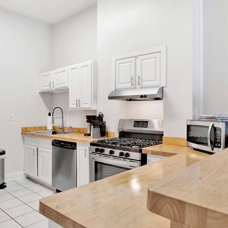 Stars On State In The Heart Of Downtown Apartment Mobile Exterior foto