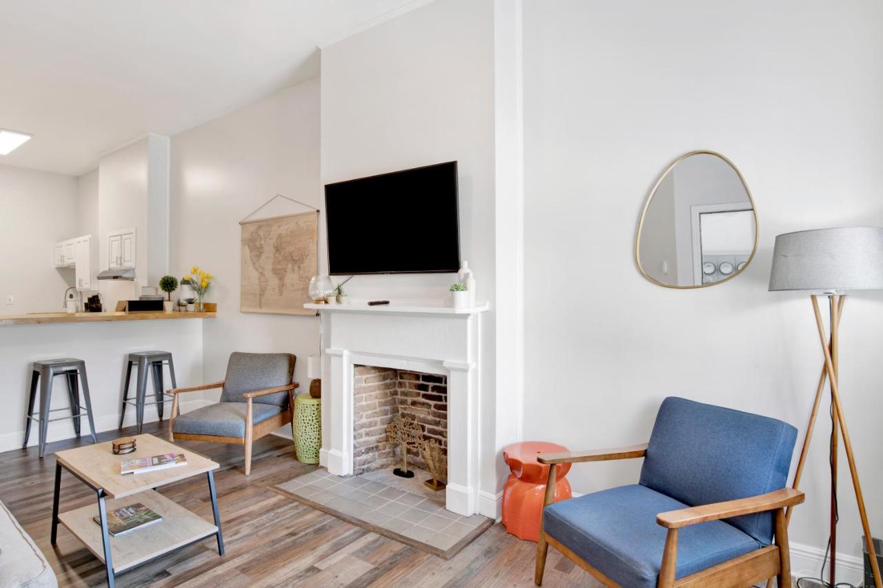 Stars On State In The Heart Of Downtown Apartment Mobile Exterior foto